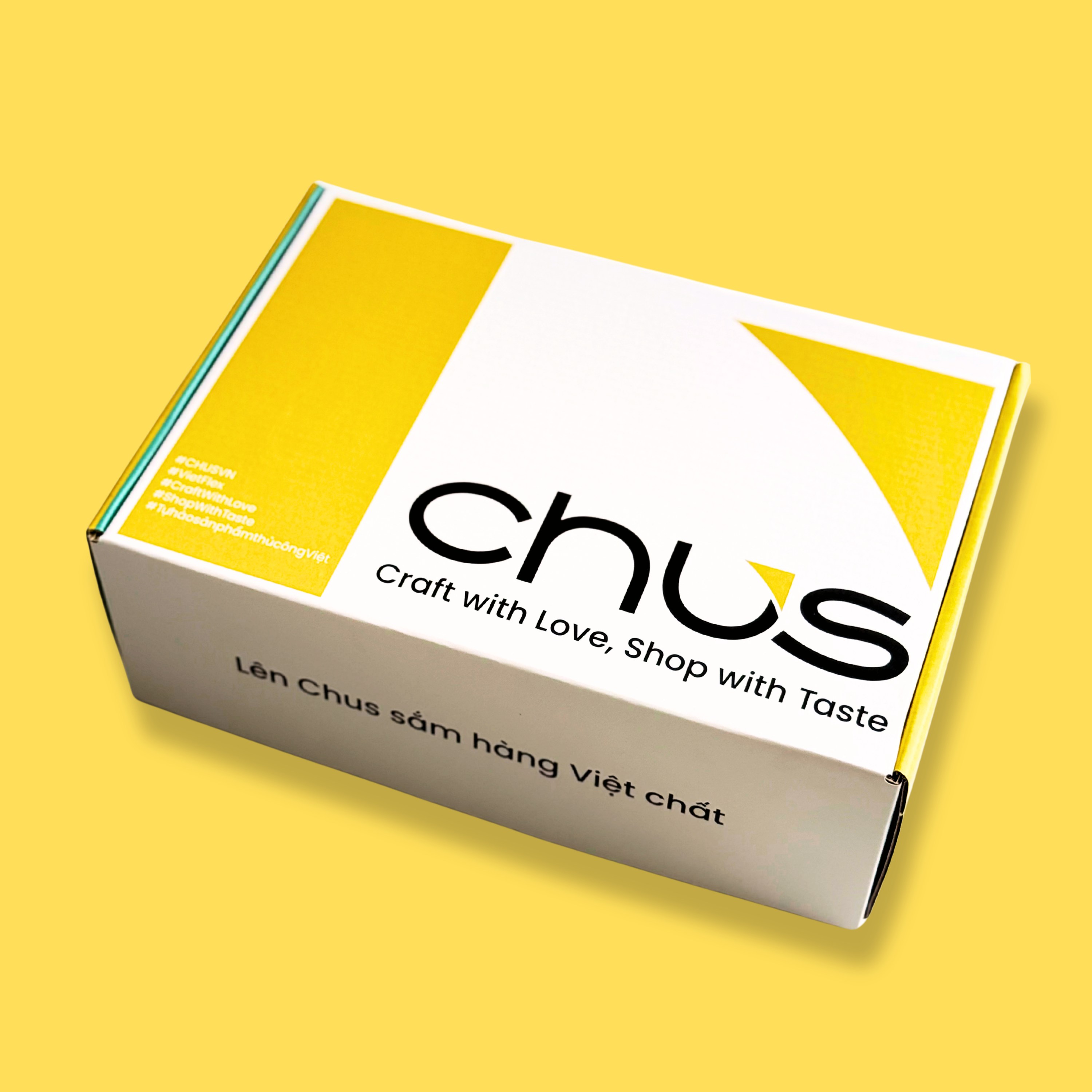 Custom mailer box with full-color interior printing and custom artwork designed to enhance the e-commerce unboxing experience